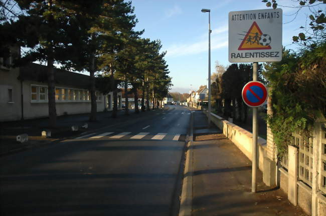 Entrée Est du village - Saint-Martin-de-Fontenay (14320) - Calvados