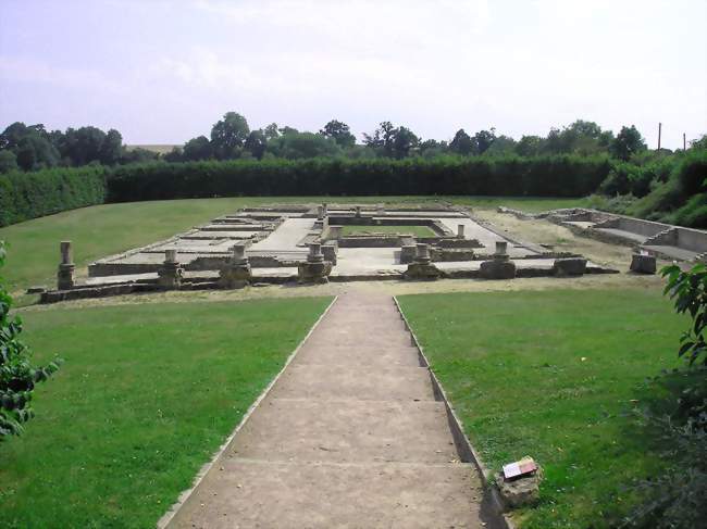 La villa au grand péristyle - Vieux (14930) - Calvados