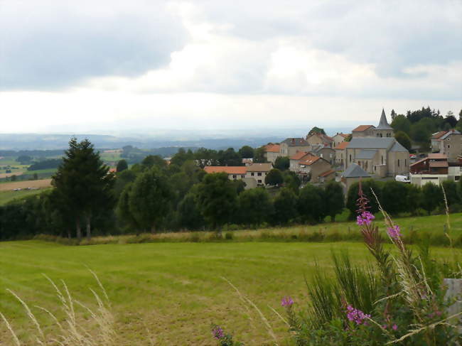 Vue de Clavières - Clavières (15320) - Cantal