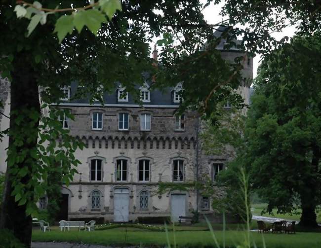 Château de Sédaiges à Marmanhac - Marmanhac (15250) - Cantal