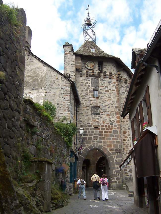 La Porte du Beffroi - Salers (15140) - Cantal