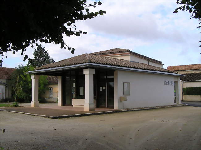 La mairie d'Angeac - Angeac-Charente (16120) - Charente