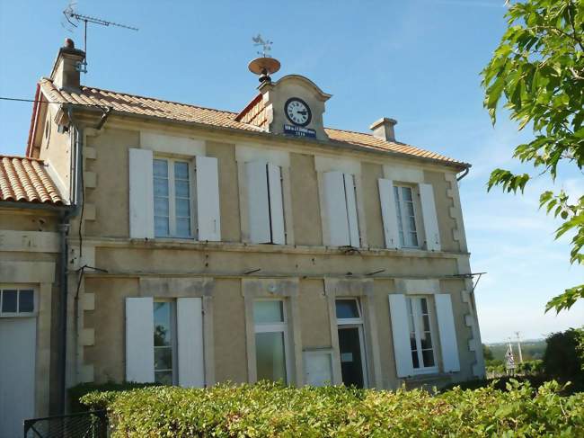 La mairie de Brie-sous-Barbezieux - Brie-sous-Barbezieux (16300) - Charente