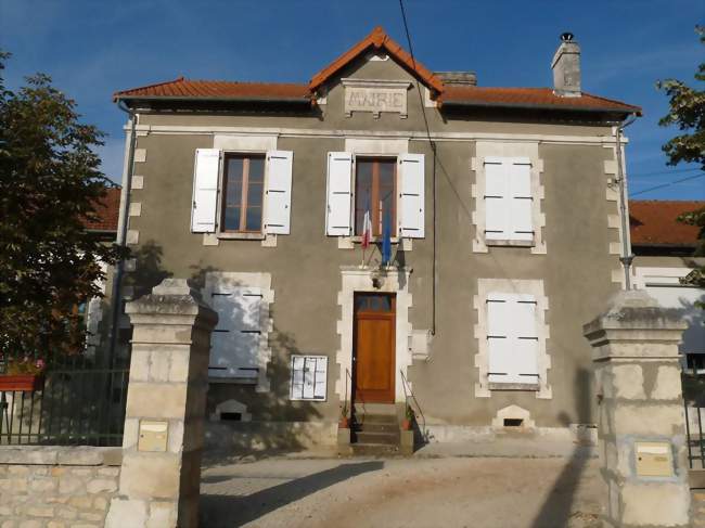 La mairie de Chassiecq - Chassiecq (16350) - Charente