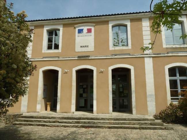 Mairie d'Exideuil - Exideuil (16150) - Charente