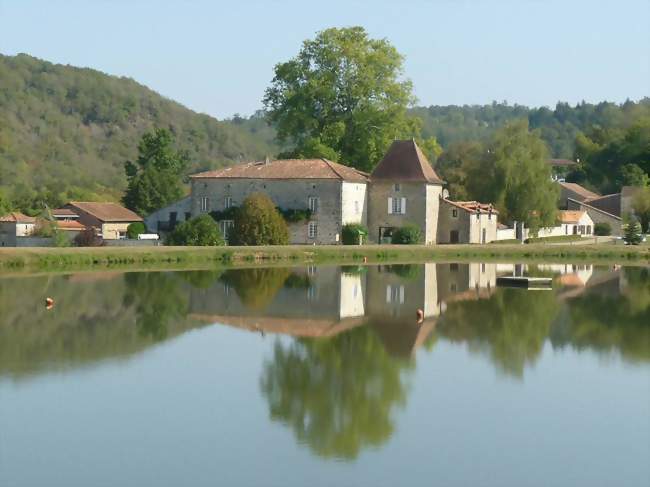 Zone de loisirs du Chambon - Eymouthiers (16220) - Charente