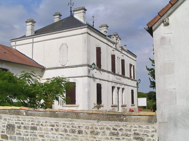 La mairie - La Forêt-de-Tessé (16240) - Charente