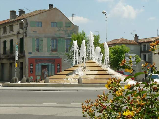 Carrefour du Pontouvre - Gond-Pontouvre (16160) - Charente