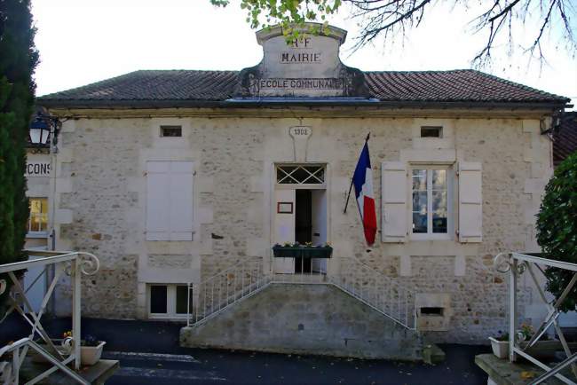 Mairie de Juignac - Juignac (16190) - Charente