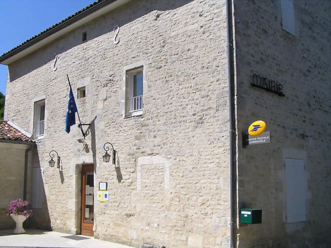 La mairie de Mareuil - Mareuil (16170) - Charente