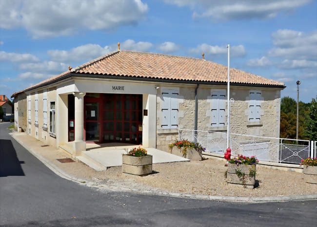 La mairie - Montchaude (16300) - Charente
