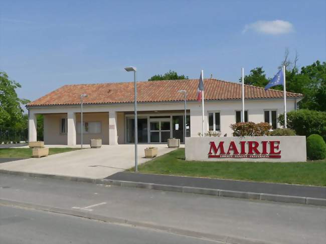 La mairie - Nercillac (16200) - Charente