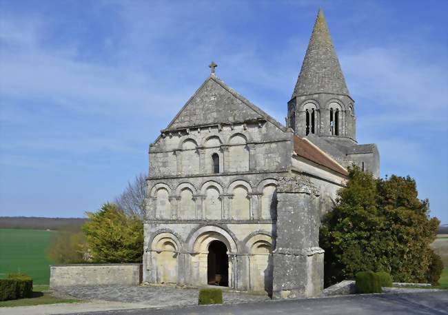 L'église de Plassac - Plassac-Rouffiac (16250) - Charente