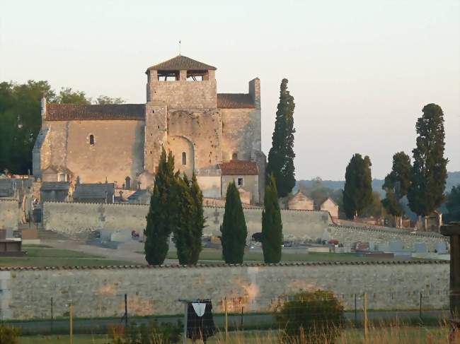 L'église de Rivières - Rivières (16110) - Charente