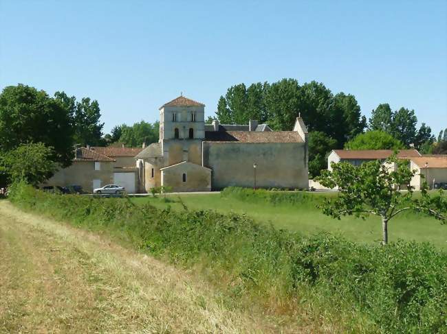 Le centre-bourg de Saint-Amant - Saint-Amant-de-Bonnieure (16230) - Charente