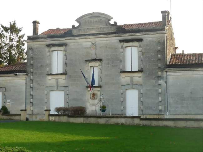 La mairie, au bourg - Saint-Brice (16100) - Charente