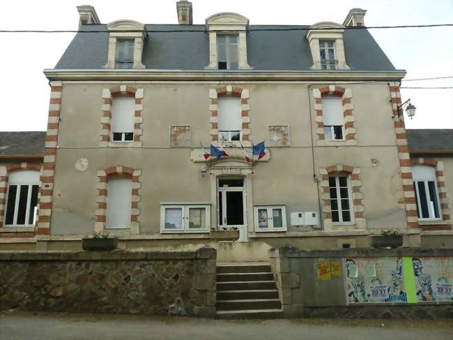 PAH - Focus Patrimoine , SAINT-CHRISTOPHE, LA MAIRIE ÉCOLE