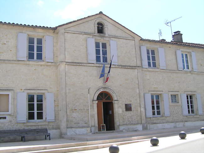 Mairie de Saint-Fraigne - Saint-Fraigne (16140) - Charente