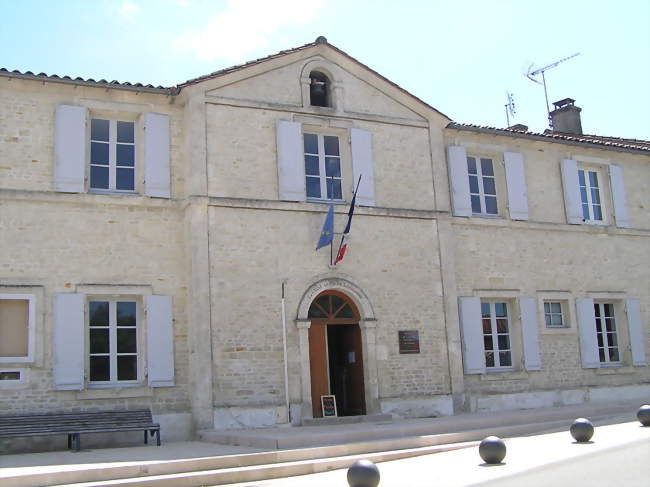 Le Patrimoine, en action à Saint-Fraigne