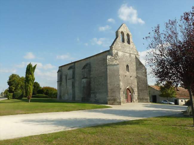 L'église de Saint-Médard - Saint-Médard (16300) - Charente