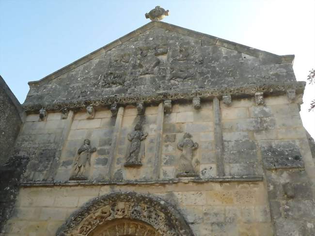 L'église romane de Trois-Palis - Trois-Palis (16730) - Charente