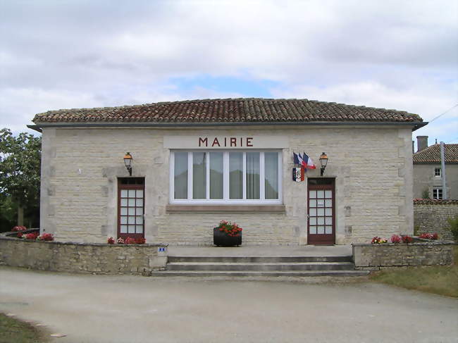 La mairie - Vervant (16330) - Charente