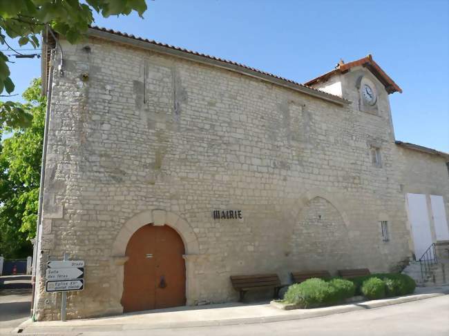 La mairie - Villognon (16230) - Charente