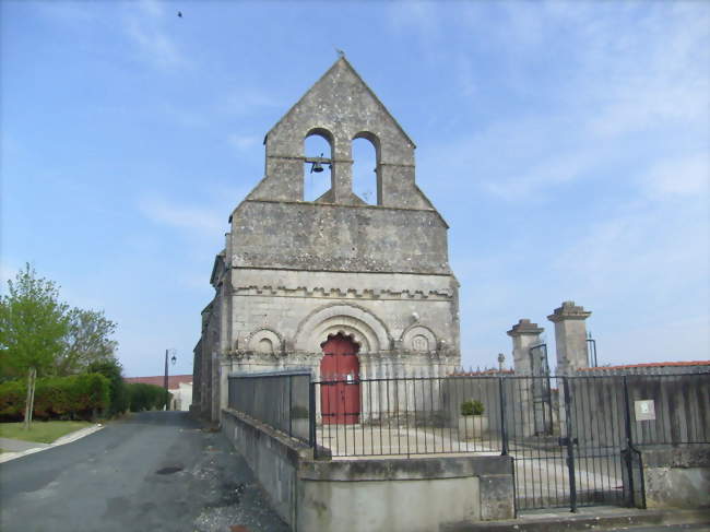 L'église du village de Saint-Clément - Cabariot (17430) - Charente-Maritime