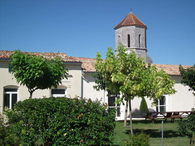 Le centre-bourg de Clam - Clam (17500) - Crédit photo: Cobber17