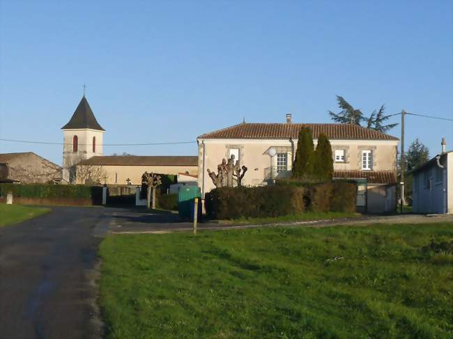 Le bourg de Coux - Coux (17130) - Charente-Maritime
