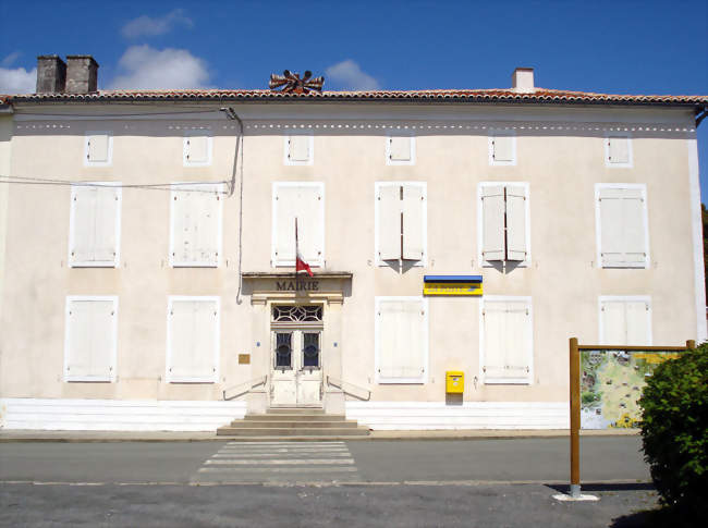 La mairie - Fontaine-Chalendray (17510) - Charente-Maritime