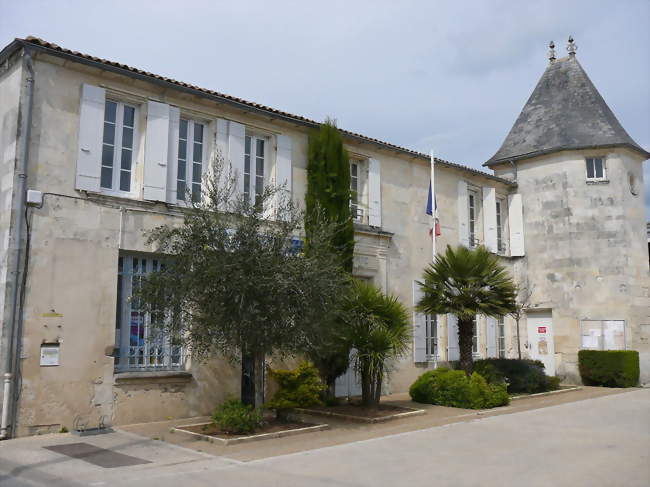 La mairie de Nieulle-sur-Seudre - Nieulle-sur-Seudre (17600) - Charente-Maritime