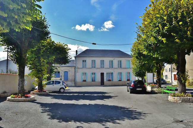 Mairie de Saint-Crépin - Saint-Crépin (17380) - Charente-Maritime