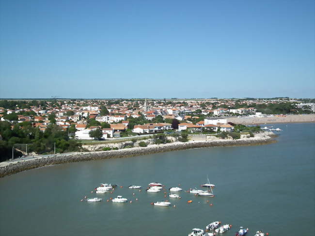 Saint-Georges-de-Didonne depuis le phare de Vallières - Saint-Georges-de-Didonne (17110) - Charente-Maritime