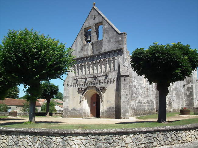 L'église romane de Saint-Quantin-de-Rançanne - Saint-Quantin-de-Rançanne (17800) - Charente-Maritime