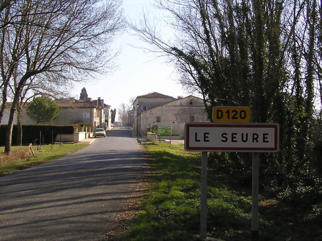 L'entrée du village - Le Seure (17770) - Charente-Maritime