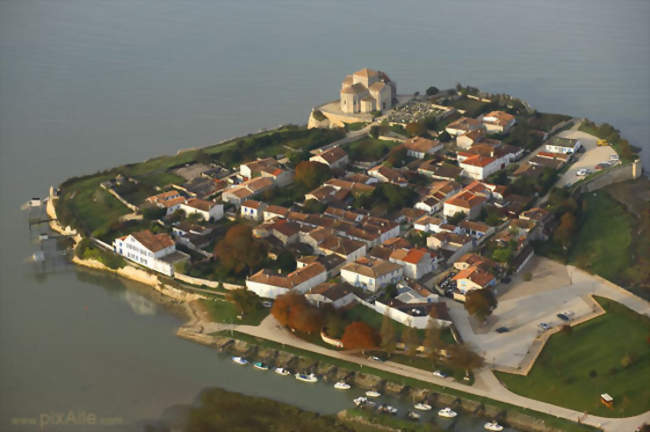 Découverte en famille du village de Talmont-sur-Gironde