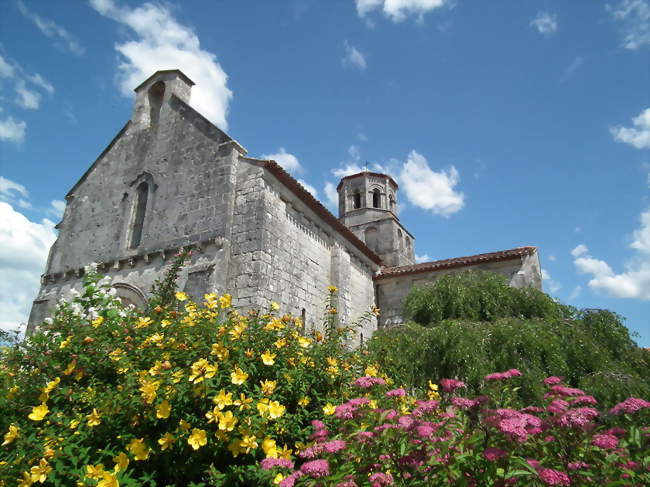 L'église romane de Thaims - Thaims (17120) - Charente-Maritime