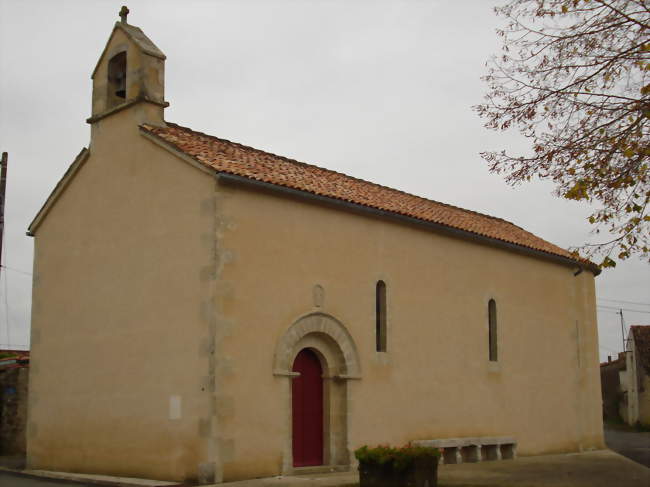 L'église au centre du village - Villemorin (17470) - Charente-Maritime