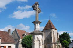 photo V.u.e.s au château d'Ainay-le-Vieil