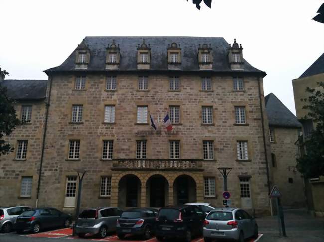 Mairie de Brive-la-Gaillarde - Brive-la-Gaillarde (19100) - Corrèze