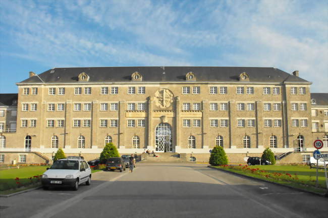 Lycée Pierre Caraminot - Égletons (19300) - Corrèze