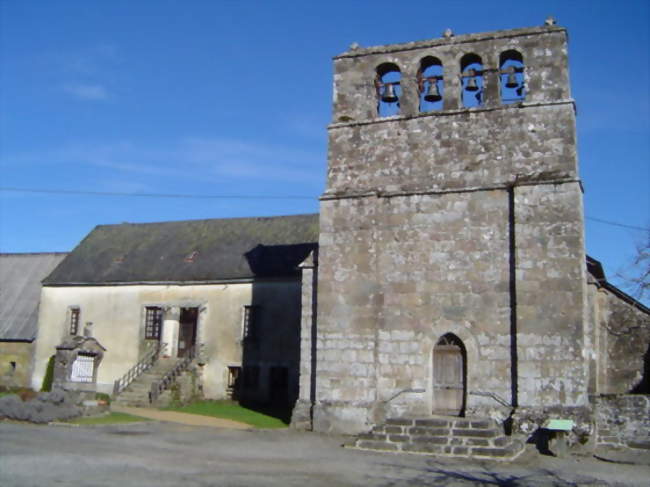 Église et Presbytère - Lafage-sur-Sombre (19320) - Corrèze