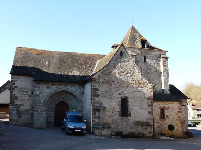 L'église Saint-Saturnin - Saint-Cernin-de-Larche (19600) - Corrèze