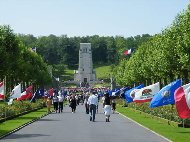 Célébration du Memorial Day le 24 mai 2009 au Bois de Belleau - Belleau (02400) - Aisne