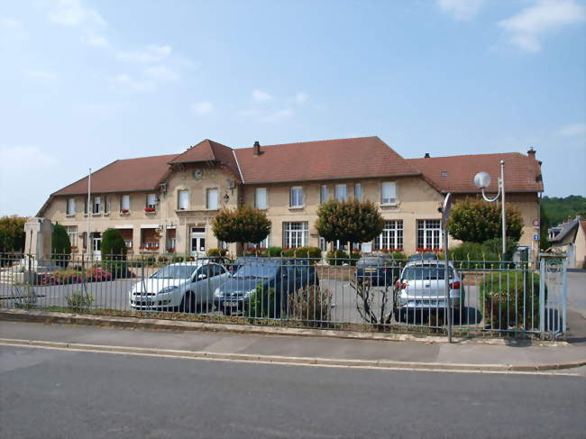 La mairie - Crouy (02880) - Aisne