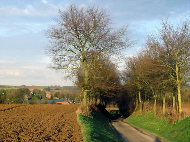 alt=Accès au village en arrivant de Vendelles   - Jeancourt (02490) - Aisne