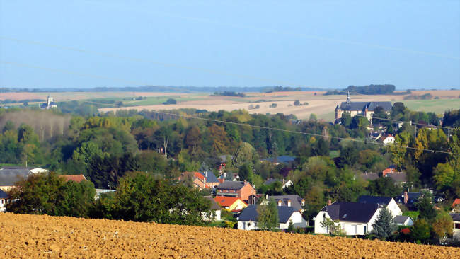 Chaourse et Montcornet s'alignent dans la vallée de la Serre - Montcornet (02340) - Aisne