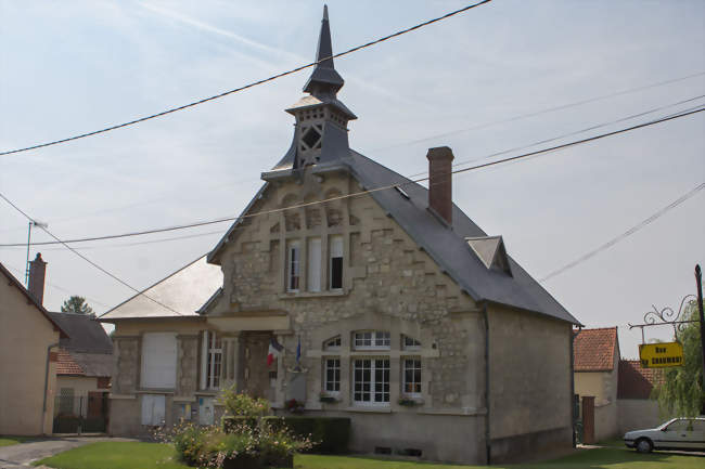 L'hôtel de ville de Monthenault - Monthenault (02860) - Aisne