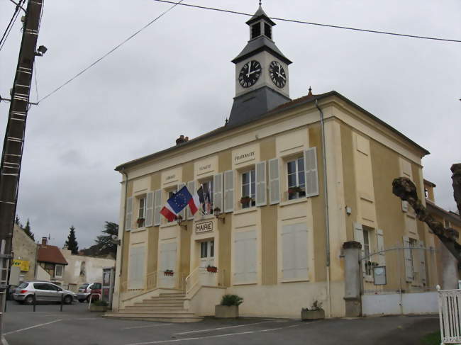 La mairie et son clocheton - Montreuil-aux-Lions (02310) - Aisne